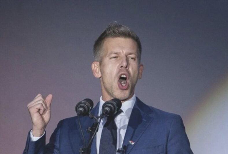 Újabb látványos fordulat rázta meg a hazai politikát