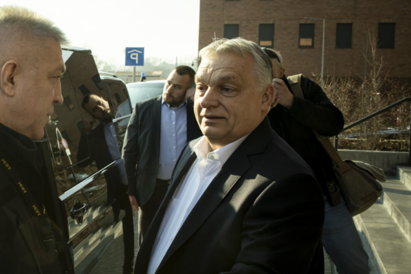 Tanúvallomások szólhatnak arról, hogy Hajdu a rajtaütéskor Orbán Viktorral telefonált