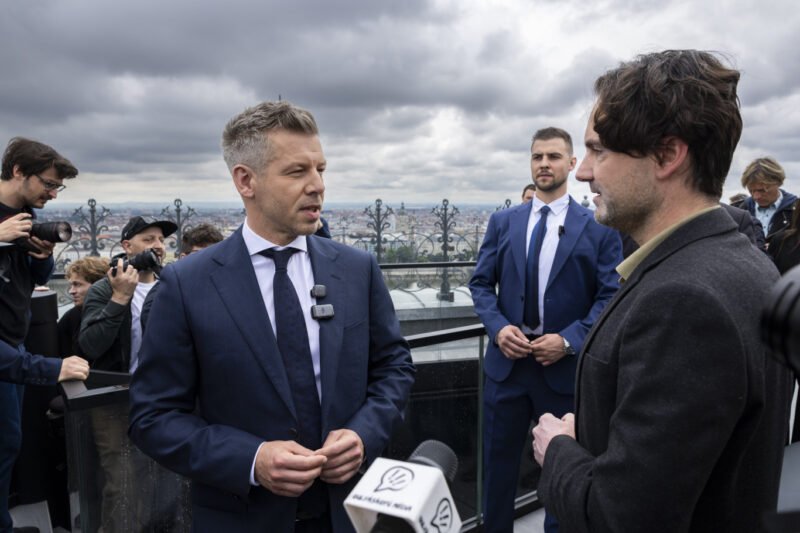 Havasi Bertalan feljelentést tett, mert nem kapta meg az illetménye időarányos részét