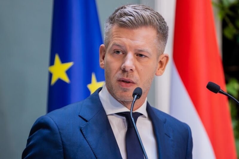 Pénzt kapnak a dízel autót vezető magyarok