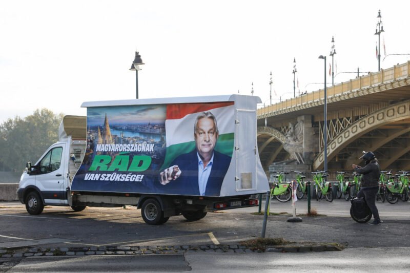 Amikor Orbánra poloska szállt: tavaly nagyon más volt a Fidesz nemzeti ünnepe
